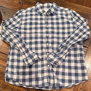 American Eagle Navy and White Plaid Men's Shirt. Large. Long sleeve. Button up